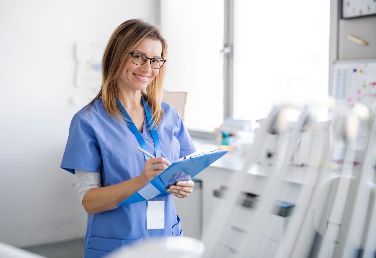 professional-nurse-in-uniform-standing-in-operatin-2025-03-27-02-00-26-utc